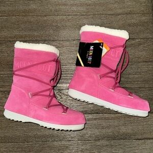 Tecnica Moon Boots Suede Butter Mid Boots Ciclamino